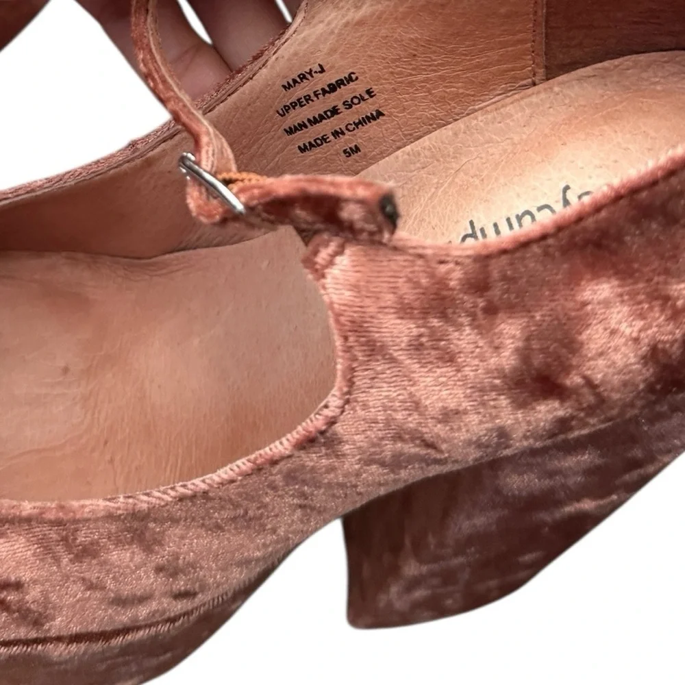 JEFFREY CAMPBELL Pink Crushed Velvet Mary Jane Platform Heels Pump